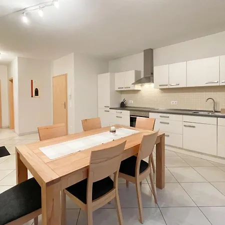 Zum Sonnenstrand Jaegerstrasse 10a Ferienwohnung 4 * Kolpinsee